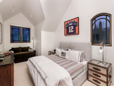 A Luxury Ski Ranch On thirty Seven  Acres Close to Aspen Ski